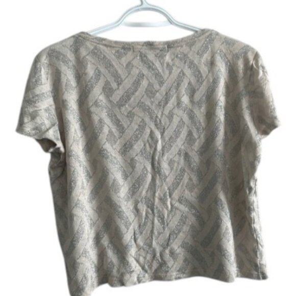 Forever 21 silver metallic patterned short sleeve loose fit crop top size L - Picture 3 of 6